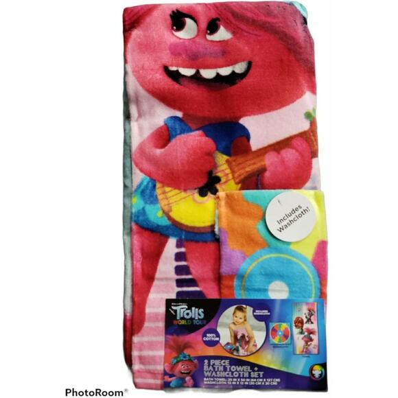 Trolls World Tour Bath & Pool Towel Sets | Hooded Towel - Picture 6 of 9